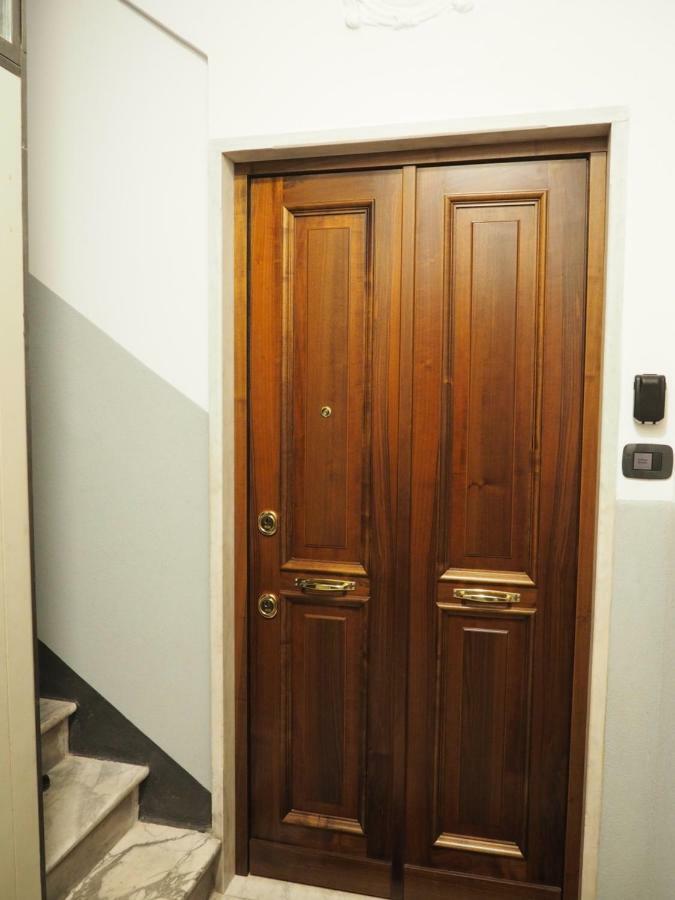 La Porta Accanto A Soli 900 Mt Dal Gaslini Genoa Exterior photo